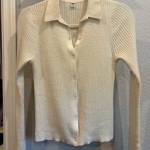 Elegant Cream Ribbed Women's Sweater Uniqlo